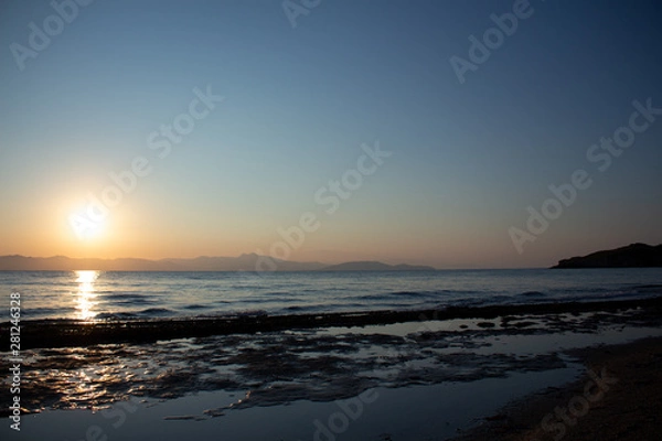 Obraz sunset over the sea