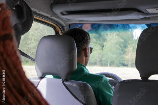 Obraz The driver carries a passenger.