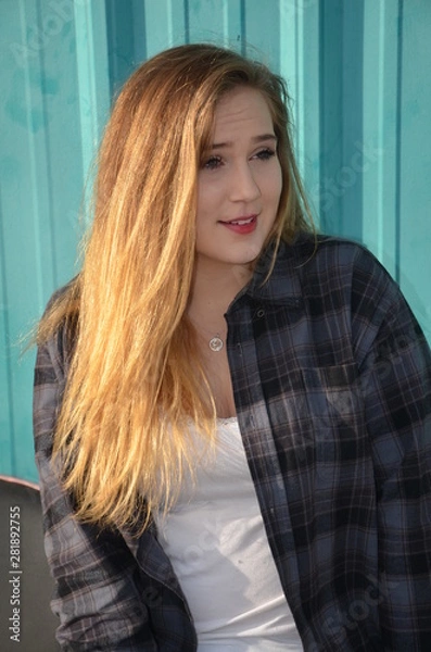 Obraz looking away on blue