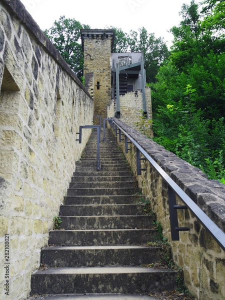 Fototapeta Escalier ancien tour château