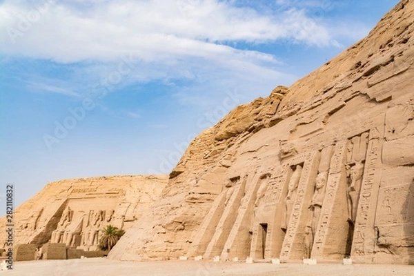 Fototapeta Abu Simbel temple, a magnificent landmark built by pharaoh Ramesses the Great, Egypt