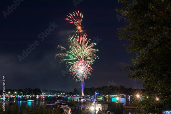 Fototapeta firework in front of danube river