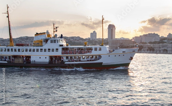 Fototapeta  istanbul, ferry, sunset, Kadıköy, Istanbul, romantic, constantinople, sea