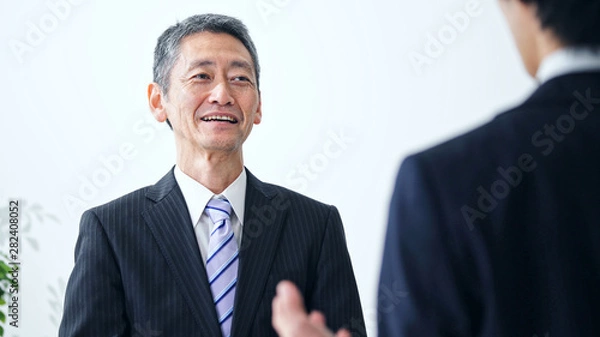 Fototapeta 笑顔の中高年男性