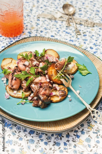 Fototapeta Ensalada de chipirones