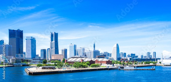 Fototapeta 横浜　赤レンガ倉庫とみなとみらい　ワイド