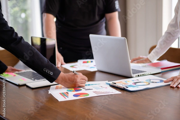 Fototapeta Meetings and investments in business, event planning to target