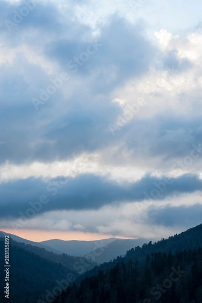 Obraz Oconoluftee Overlook is viewed at a colorful sunset evening on the Great Smoky Mountain National Park in Townsend, TN.