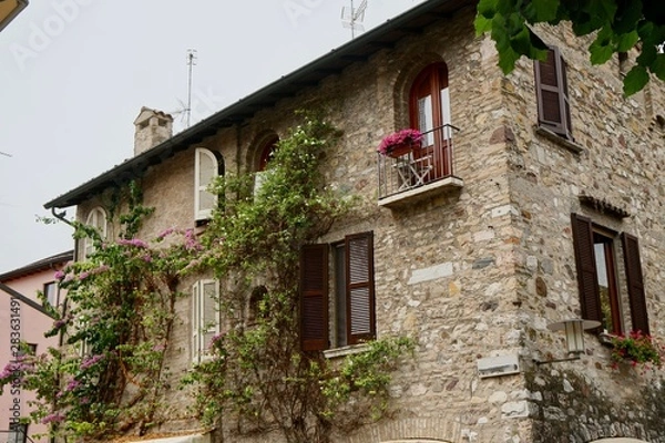 Fototapeta シルミオーネの家屋