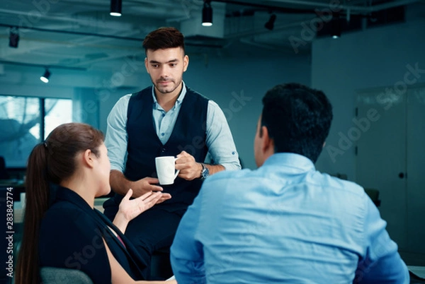 Fototapeta Group Businessmen are meeting And brainstorming in strategic planning to work successfully Good teamwork requires communication to understand in the same direction. Will help achieve the goal