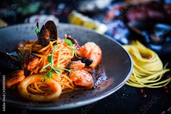 Obraz italian home made pasta with fresh seafood