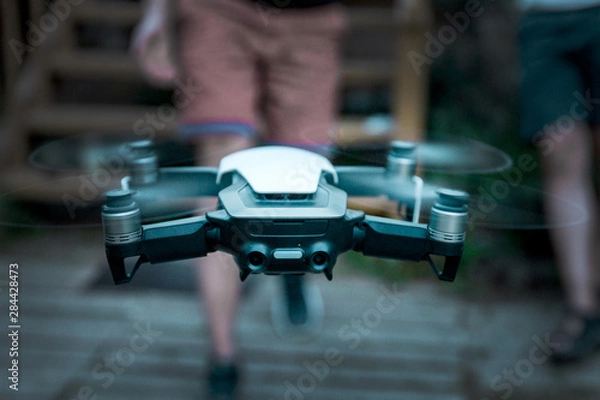Obraz Vilnius, Lithuania - June 8, 2019: DJI MAVIC AIR - drone with camera, mounted on a 3-axis gimbal.