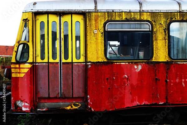 Fototapeta old abandoned train