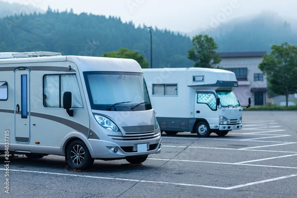 Fototapeta テント　キャンピング　キャンプ　キャンピングカー