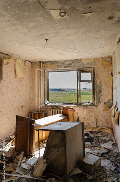 Fototapeta abandoned house