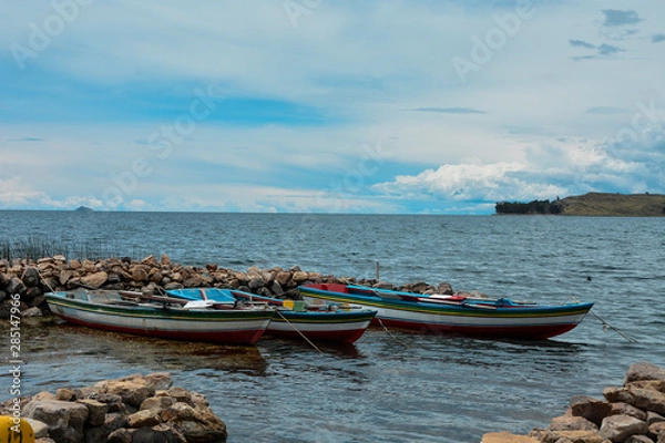 Obraz botes de colores en un lago