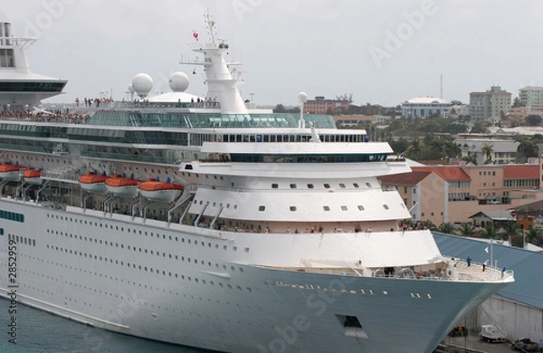 Fototapeta full ship at dock