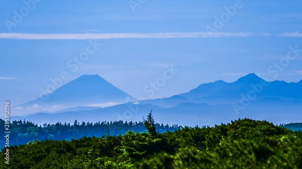 Fototapeta 朝日とモルゲンロート、北アルプス、蝶ヶ岳からの絶景眺望、富士山