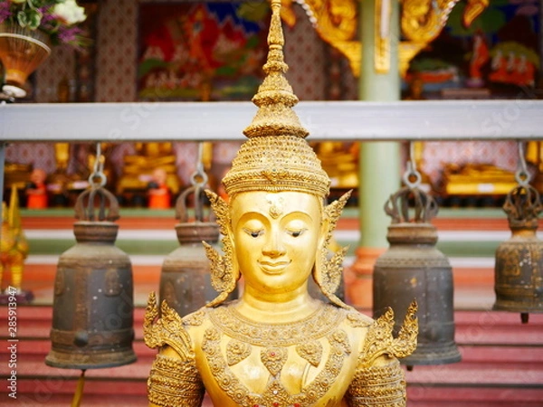 Fototapeta golden buddha statue