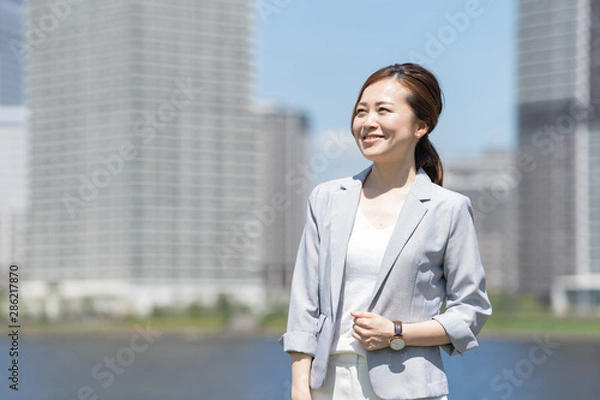 Fototapeta 笑顔のビジネスウーマン