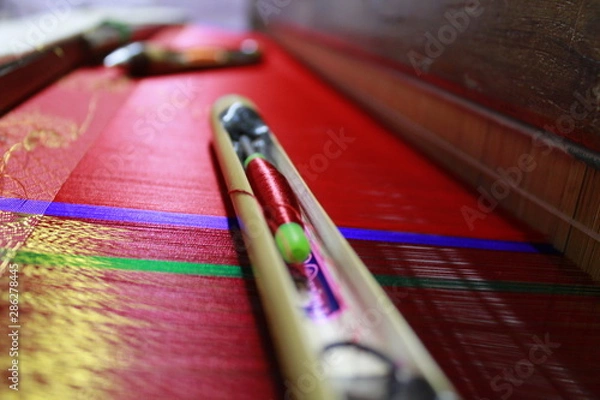 Obraz hand loom silk sarees weaving process threading material