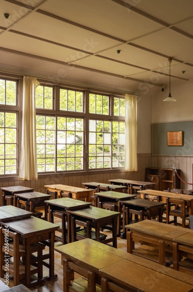 Obraz 廃校　小学校の教室