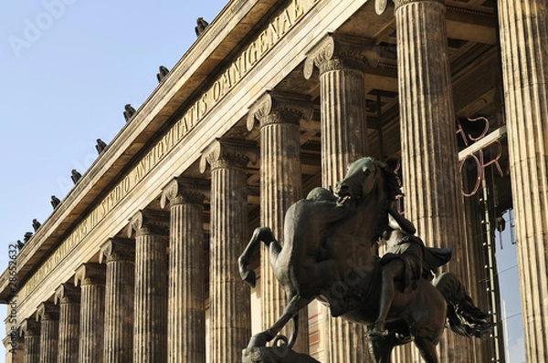 Obraz Front view of the Altes Museum, Berlin, Germany