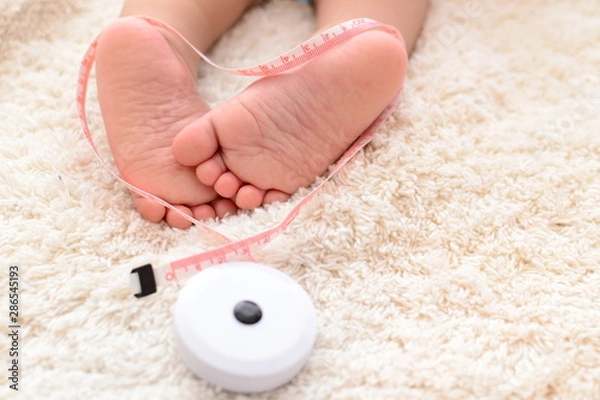 Obraz 子供のあし