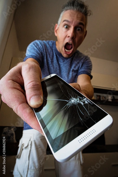 Obraz pęknięty ekran smartfona