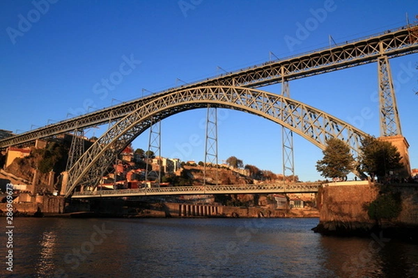 Fototapeta The Dom Luis I Bridge across the River Douro in Porto