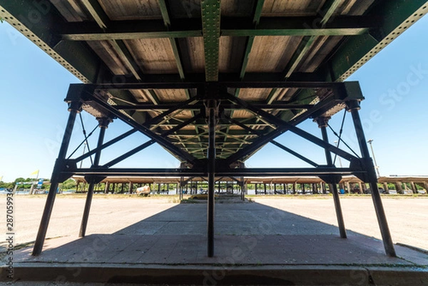 Obraz Under the pier bridge