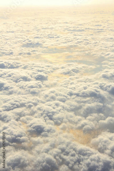 Obraz 上空　雲の上より空撮