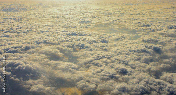 Obraz 上空　雲の上より空撮