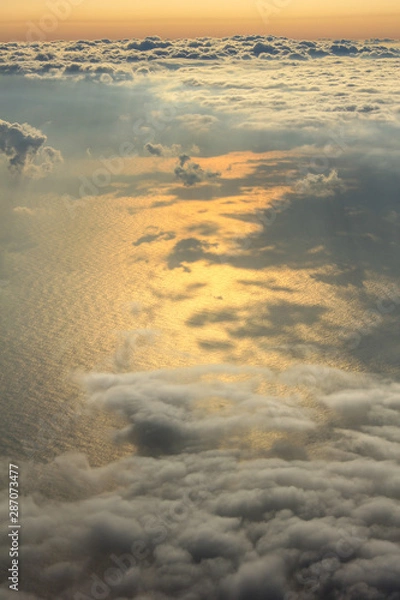 Obraz 上空　雲の上より空撮
