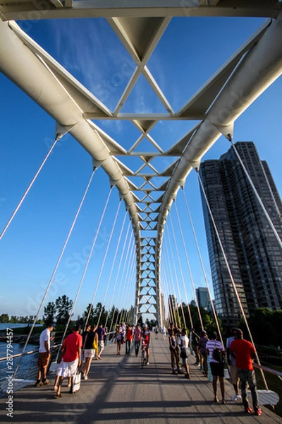 Obraz Summer time at the arch bridge