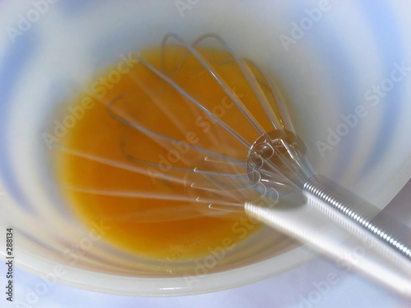 Obraz egg and whisk (with motion blur)