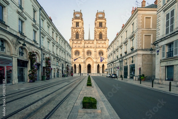 Fototapeta Katedra Orleanu, Francja. Kościół Świętego Krzyża, z kultu katolickiego pod poparciem Świętego Krzyża Orleanu.