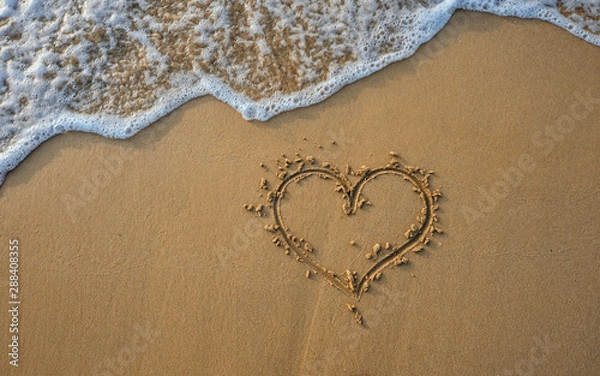 Fototapeta serce na piasku