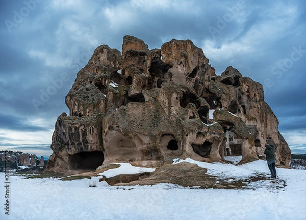 Obraz Because of Yazılıkaya Monument, Yazılıkaya village is also called Midas City or Midas City. 