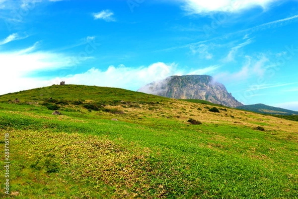 Obraz 제주에 있는 한라산의 풍경이다