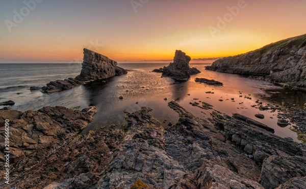 Obraz Sunrise over "Ship Rocks"