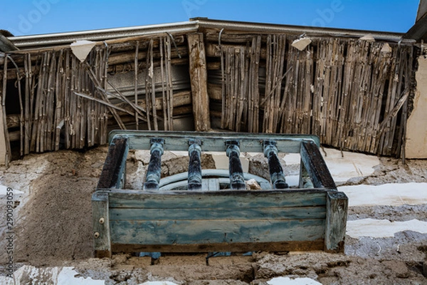 Obraz Looking up at a window