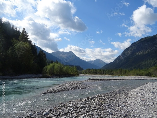 Obraz fluss lech mit bergen 