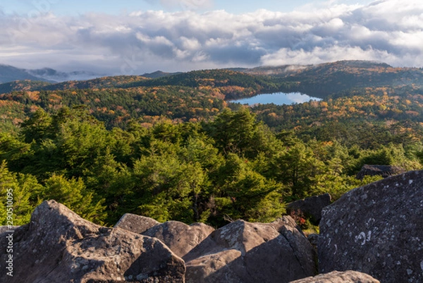 Fototapeta 秋　高見石からの白駒池