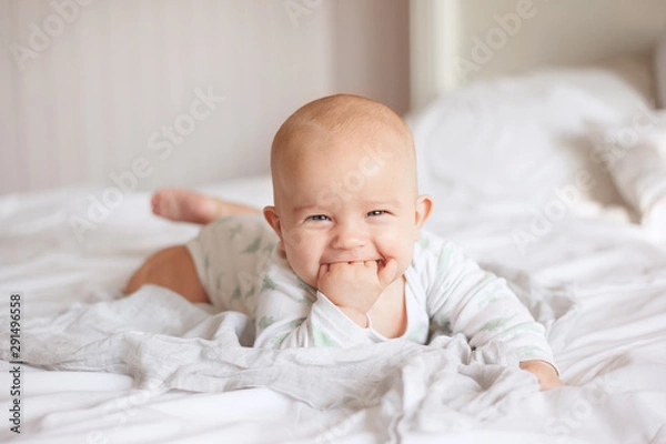 Fototapeta radosny chłopczyk