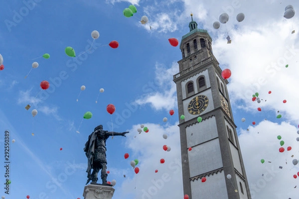 Fototapeta Turamichele celebration with ballons in front of Perlach tower in Augsburg, Germany, Bavaria