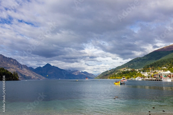 Fototapeta View of lake Wakatipu from a boat, Queenstown