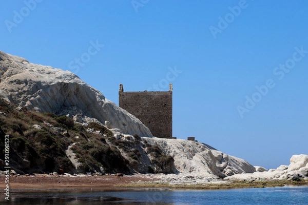 Obraz old abandoned fishing cabin at Punta Bianca beach Sicily