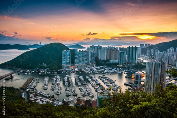 Fototapeta Beautiful sunset at Aberdeen Typhoon Shelters,hong kong
