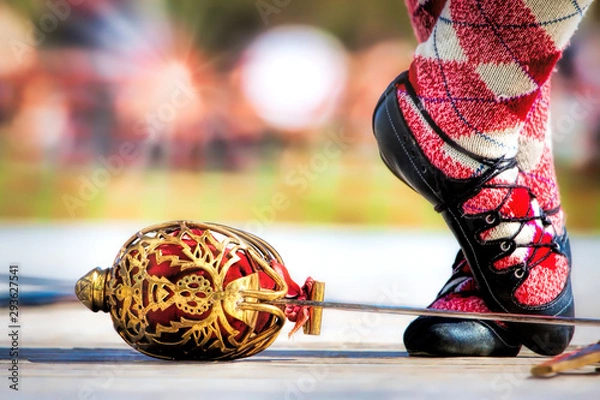 Obraz Highland dancing and sword